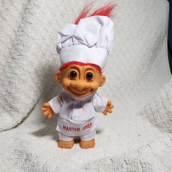 MASTER CHEF Troll Doll-NEW- Red Hair - Picture 1 of 3